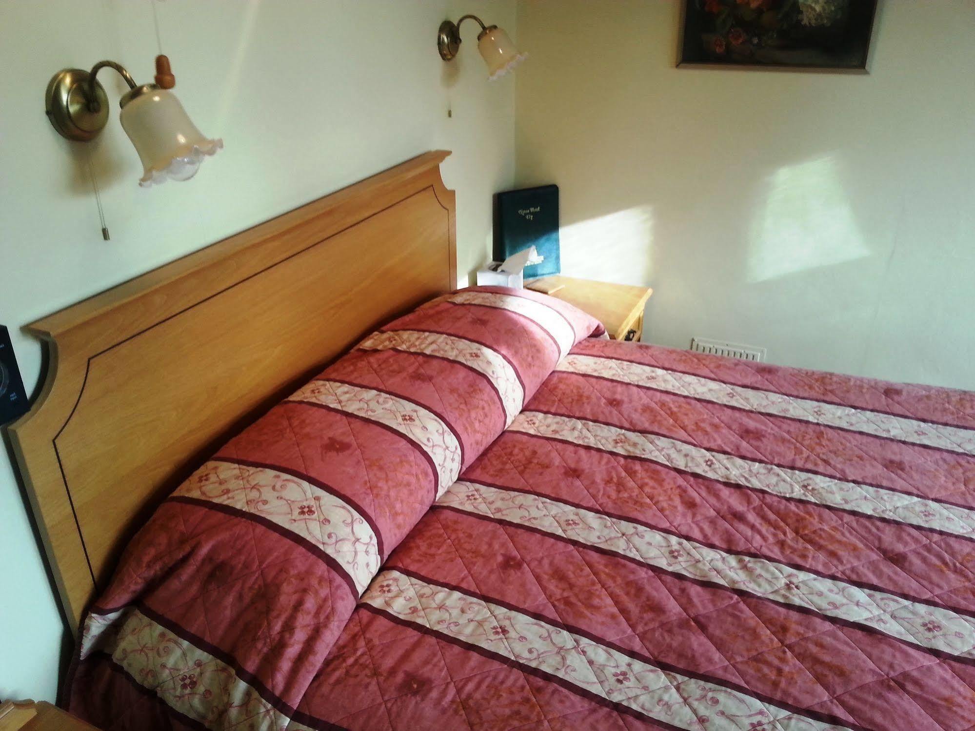 The Nyton Guesthouse Ely Ngoại thất bức ảnh