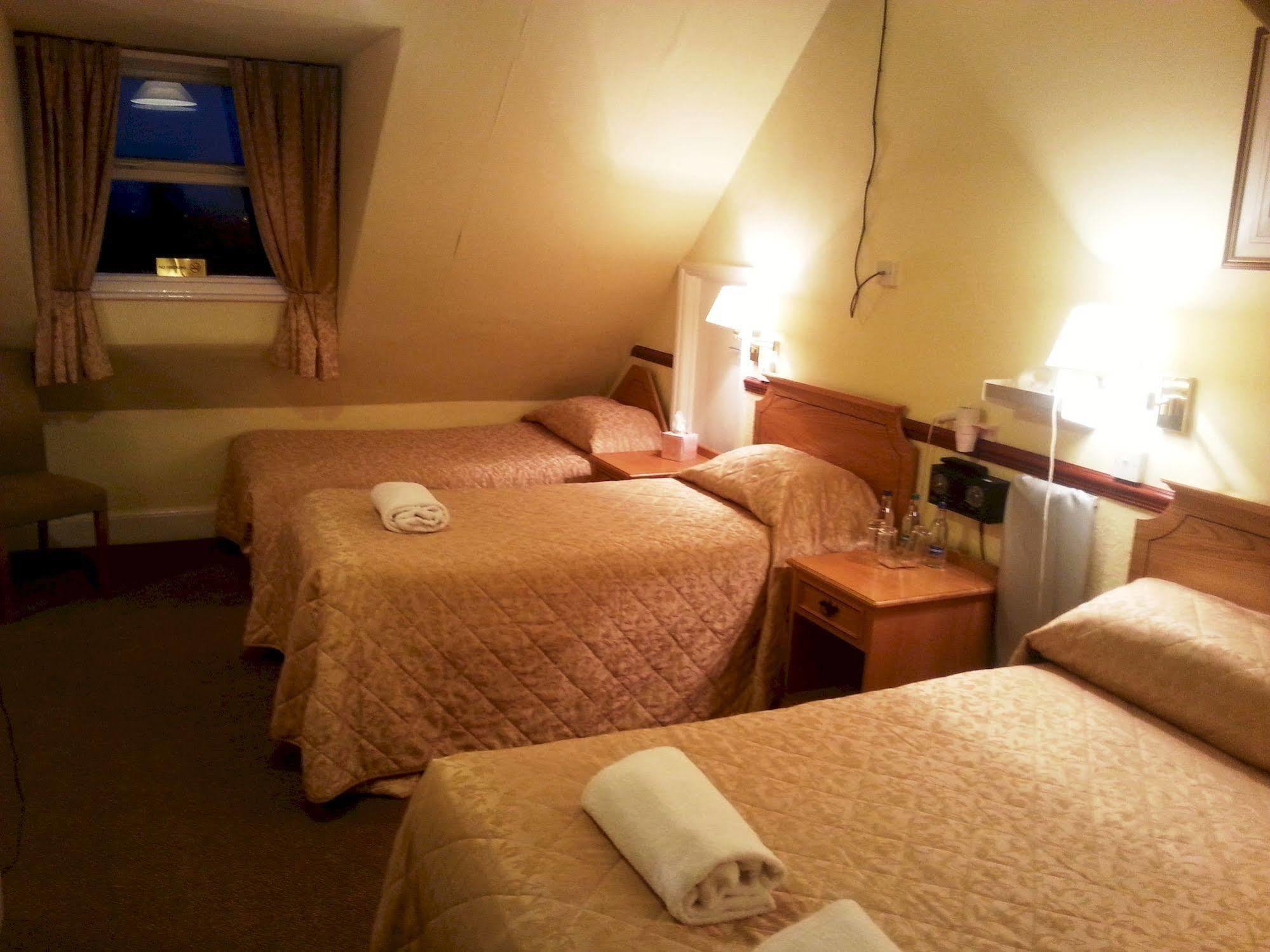 The Nyton Guesthouse Ely Ngoại thất bức ảnh