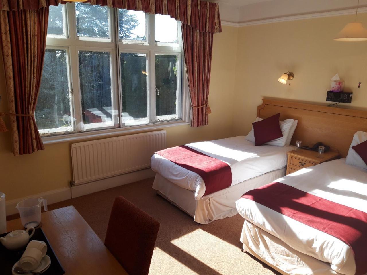 The Nyton Guesthouse Ely Ngoại thất bức ảnh
